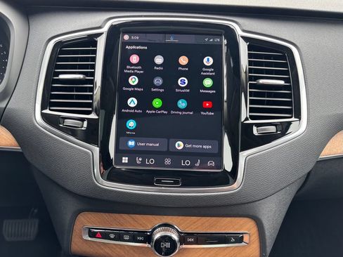 Certified 2024 Volvo XC90 B6 Plus AWD/4WD image 10