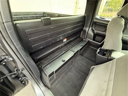 Used 2017 Toyota Tacoma 2WD Access Cab image 16