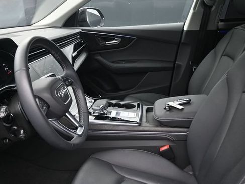 Used 2023 Audi Q8 Prestige AWD/4WD image 13