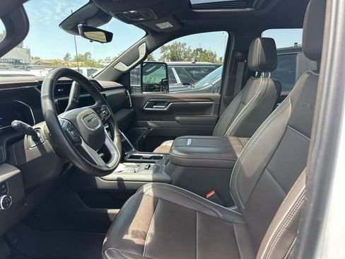 Used 2024 GMC Sierra 2500 Denali w/ Denali Reserve Package AWD/4WD image 5