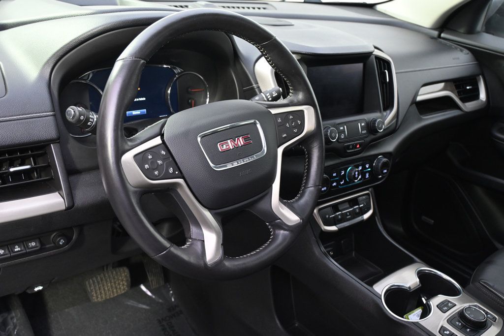 Used 2022 GMC Terrain Denali w/ Denali Premium Package AWD/4WD image 11