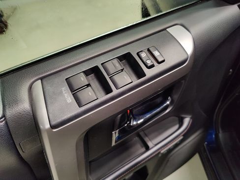 Used 2018 Toyota 4Runner Limited AWD/4WD image 24