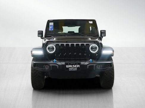 Used 2023 Jeep Wrangler Unlimited w/ Cold Weather Group AWD/4WD image 8