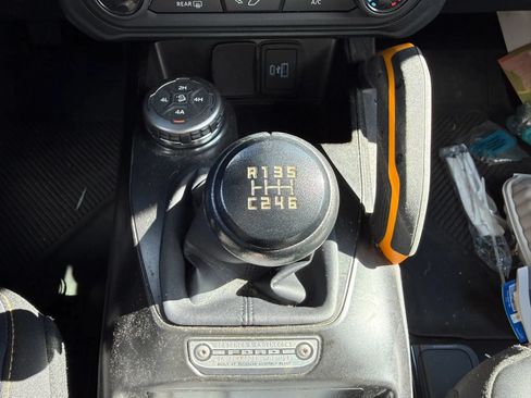 Used 2022 Ford Bronco Badlands AWD/4WD image 6