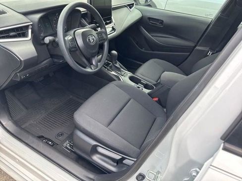 Used 2025 Toyota Corolla LE w/ LE Premium Package image 19