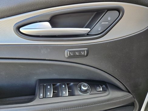 Used 2024 Alfa Romeo Stelvio Ti image 16