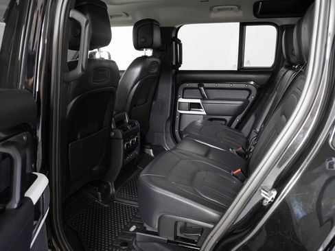 Used 2020 Land Rover Defender 110 HSE image 13