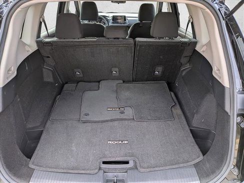 Used 2023 Nissan Rogue SV image 19