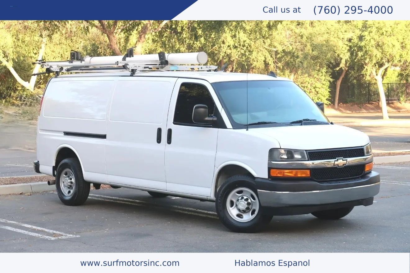 Used 2017 Chevrolet Express 2500 Extended RWD image 1