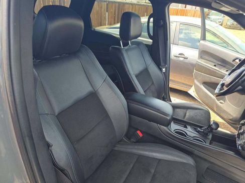Used 2019 Dodge Charger SXT w/ Leather Interior Group RWD image 4