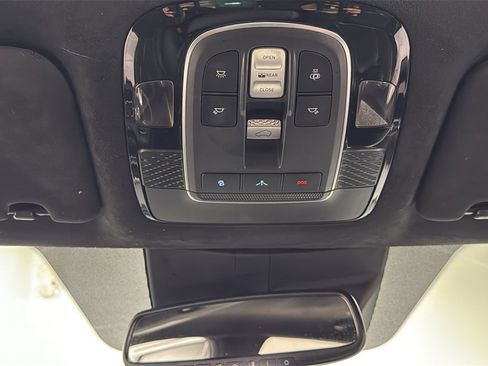 Used 2020 Hyundai Palisade Limited image 11