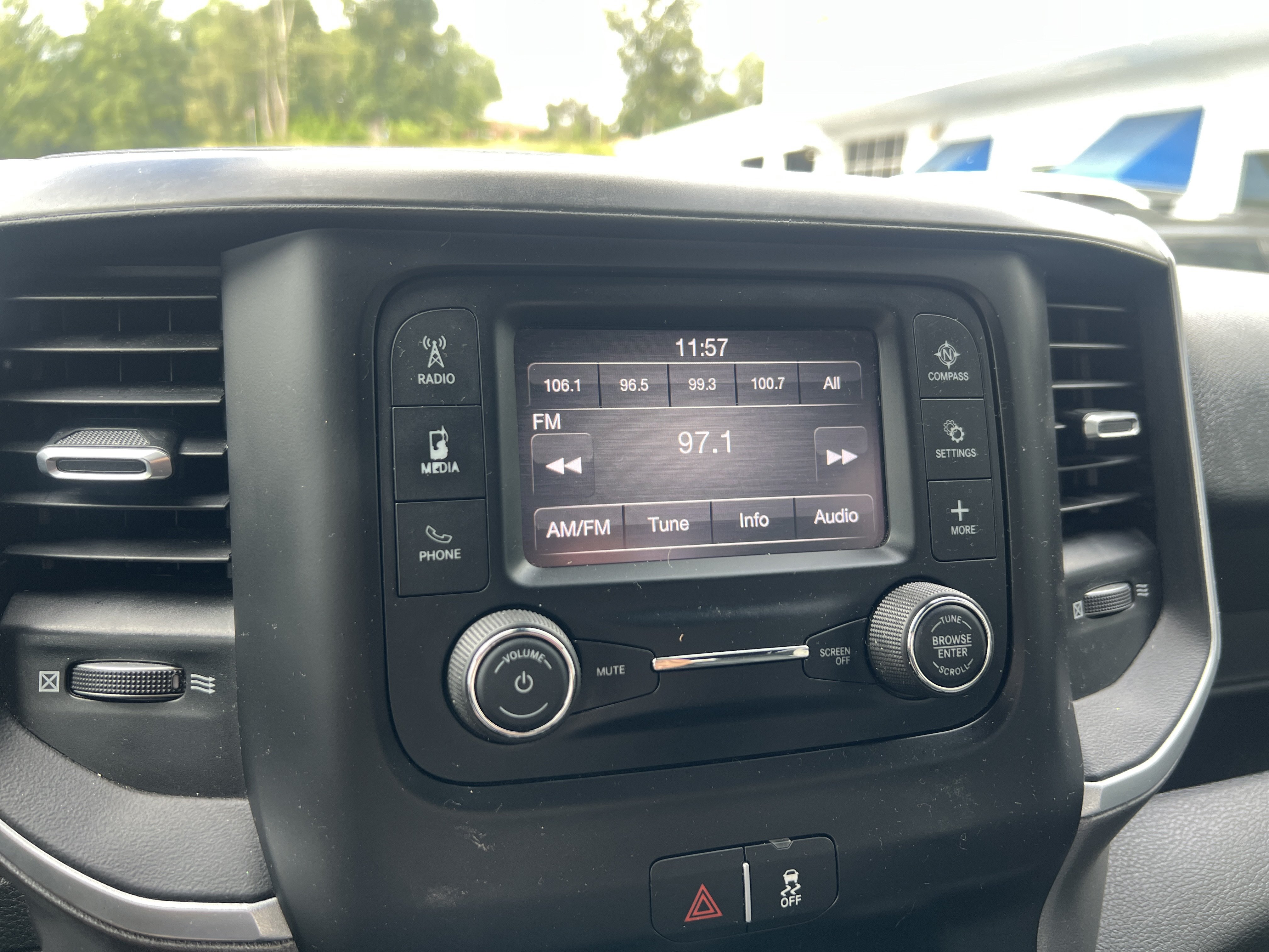 Used 2021 RAM 2500 Big Horn AWD/4WD image 21