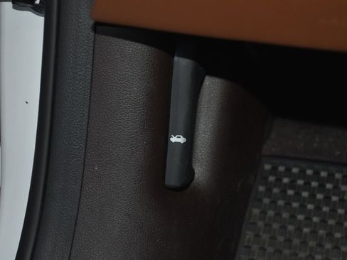 Used 2023 Genesis G80 2.5T image 19