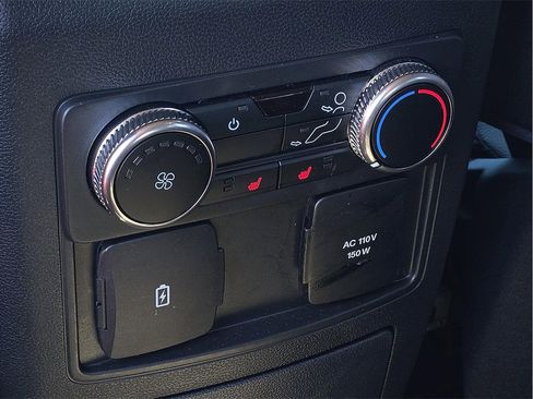 Used 2023 Ford Explorer Limited w/ Equipment Group 301A image 11