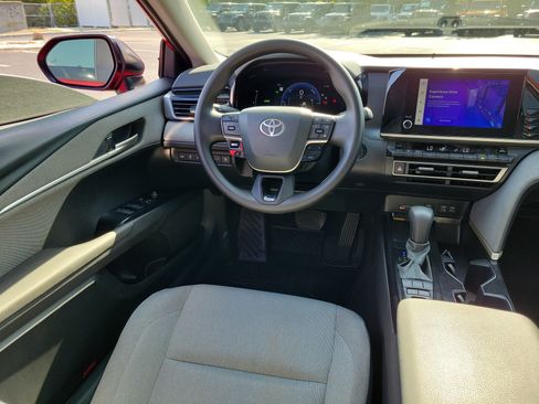 Used 2025 Toyota Camry LE w/ Convenience Package FWD image 16
