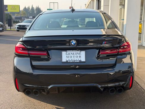 Used 2023 BMW M5 w/ Competition Package AWD/4WD image 4