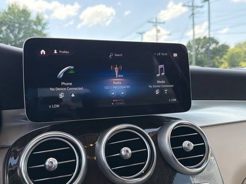 Used 2022 Mercedes-Benz GLC 300 4MATIC image 19