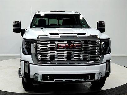 New 2026 GMC Sierra 3500 Denali w/ Denali Reserve Package