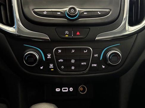 Used 2023 Chevrolet Equinox LT image 24