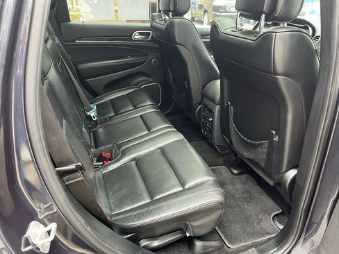Used 2015 Jeep Grand Cherokee Overland w/ Advanced Technology Group image 23