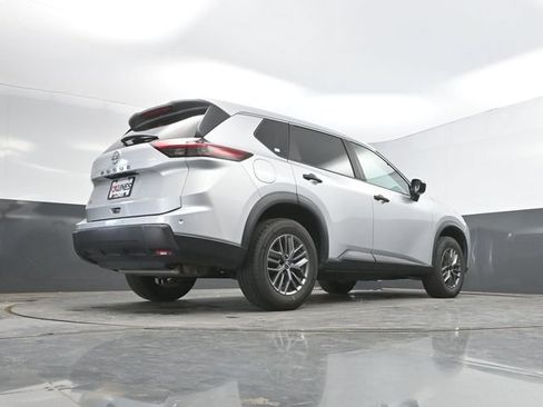 Used 2024 Nissan Rogue S FWD image 42