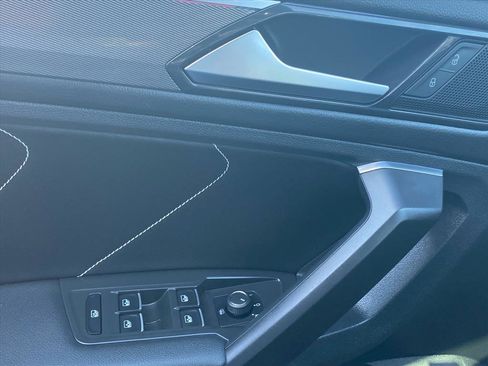 Certified 2023 Volkswagen Tiguan SE R-Line image 19