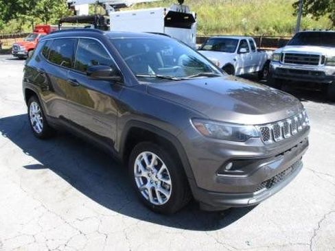 Used 2023 Jeep Compass Latitude w/ Sun and Sound Group image 2