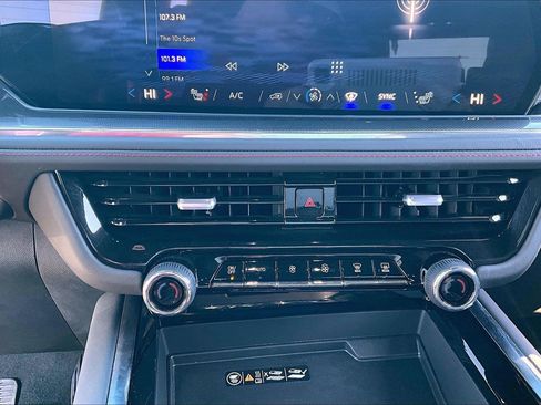 Used 2025 Chevrolet Tahoe RST w/ Comfort Package image 24