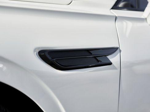 Used 2024 Bentley Flying Spur S V8 image 7