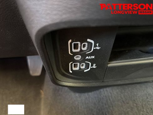 Used 2024 RAM 2500 Laramie w/ Safety Group AWD/4WD image 11
