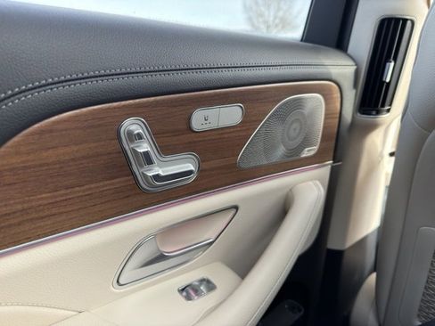 Used 2024 Mercedes-Benz GLE 350 4MATIC image 12