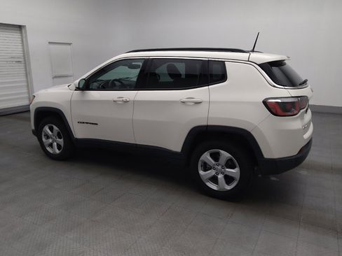 Used 2018 Jeep Compass Latitude AWD/4WD image 3