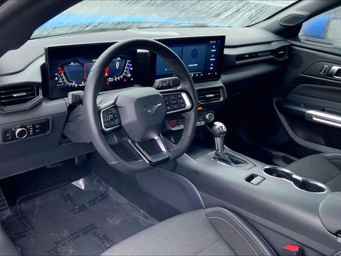 Used 2024 Ford Mustang Coupe image 14
