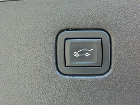 Used 2019 Chevrolet Blazer RS FWD image 12