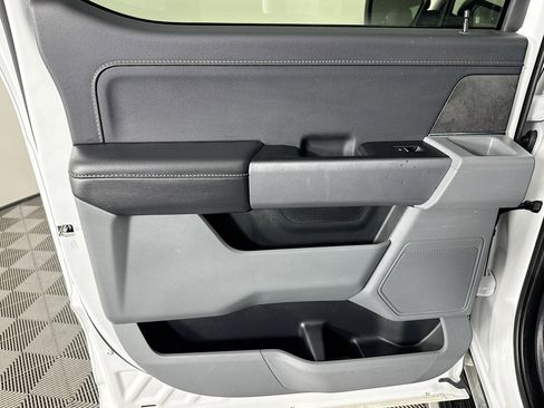 Used 2024 Ford F150 XLT image 23