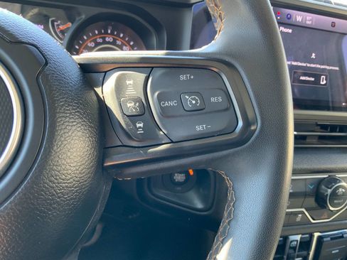 Used 2024 Jeep Wrangler Unlimited Sport AWD/4WD image 13