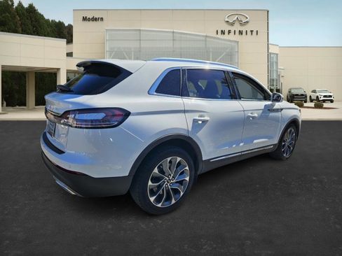 Used 2022 Lincoln Nautilus Reserve w/ Luxury Package image 4