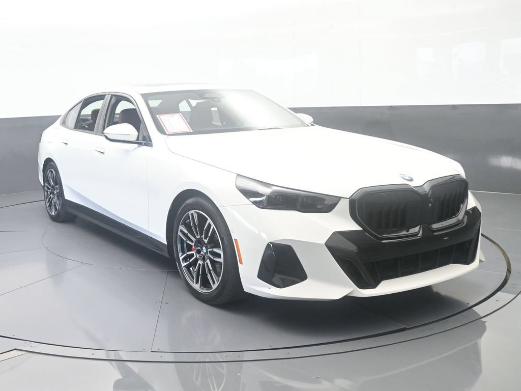Used 2027 BMW 530i RWD image 9