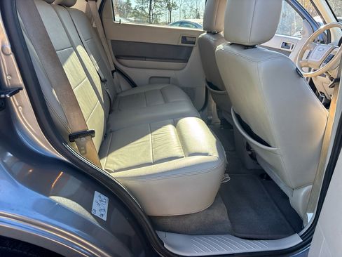 Used 2010 Ford Escape XLT image 33