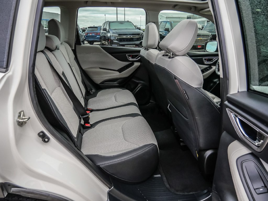 Used 2022 Subaru Forester Premium AWD/4WD image 18
