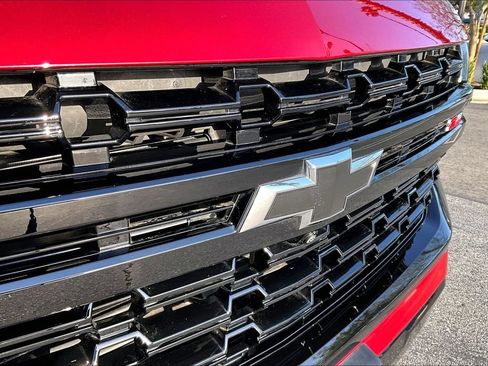 Used 2024 Chevrolet Tahoe Z71 w/ Luxury Package AWD/4WD image 29