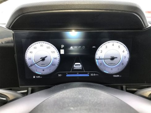 Used 2024 Hyundai Elantra SEL w/ Convenience Package image 15