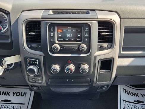 Used 2018 RAM 1500 Express w/ Express Value Package AWD/4WD image 19