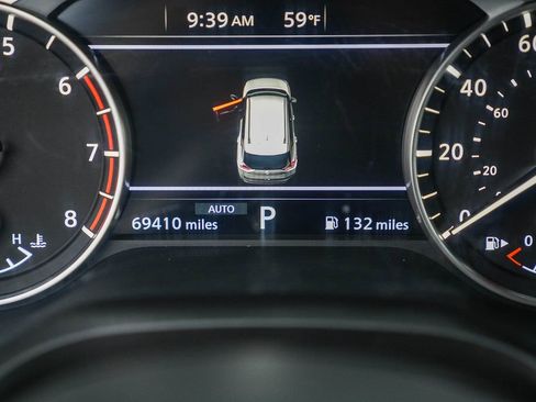 Used 2023 Nissan Rogue SV image 29