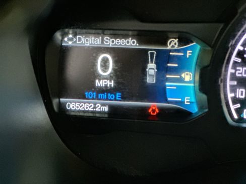 Used 2019 Ford Ranger Lariat w/ Technology Package image 15