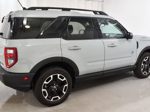 Used 2023 Ford Bronco Sport Outer Banks w/ Tech Package AWD/4WD image 11