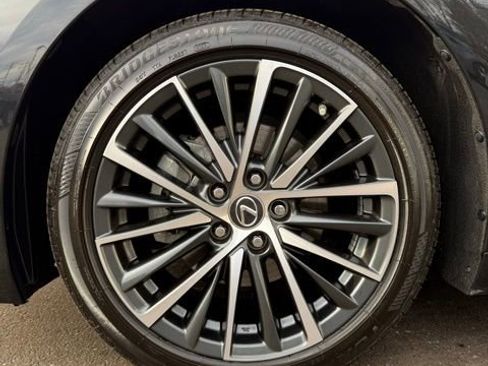 Used 2024 Lexus ES 350 w/ Premium Package image 40