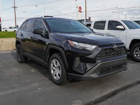 Used 2024 Toyota RAV4 LE image 2