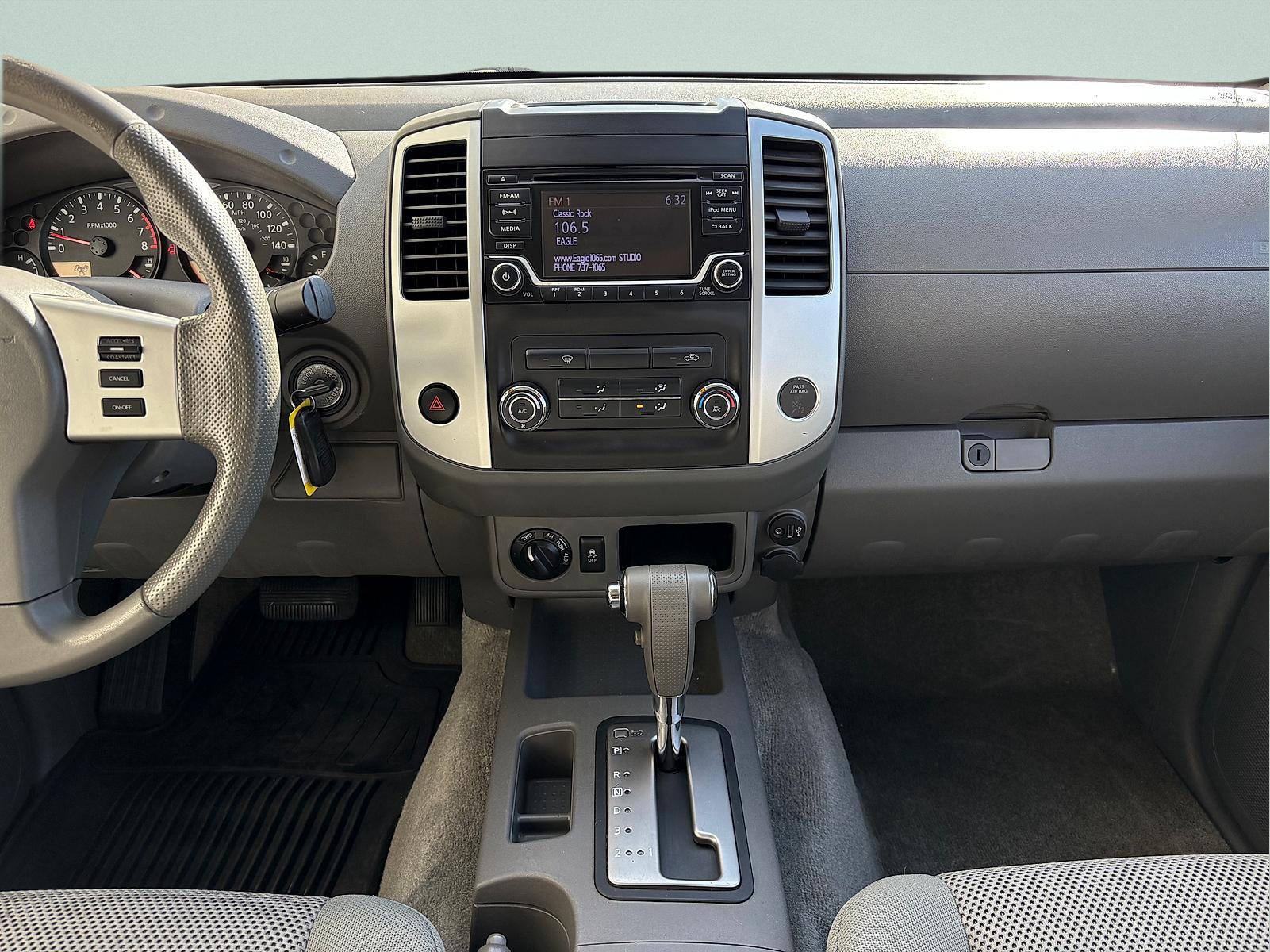 Used 2018 Nissan Frontier SV AWD/4WD image 29