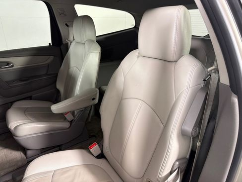Used 2017 Chevrolet Traverse LT AWD/4WD image 19